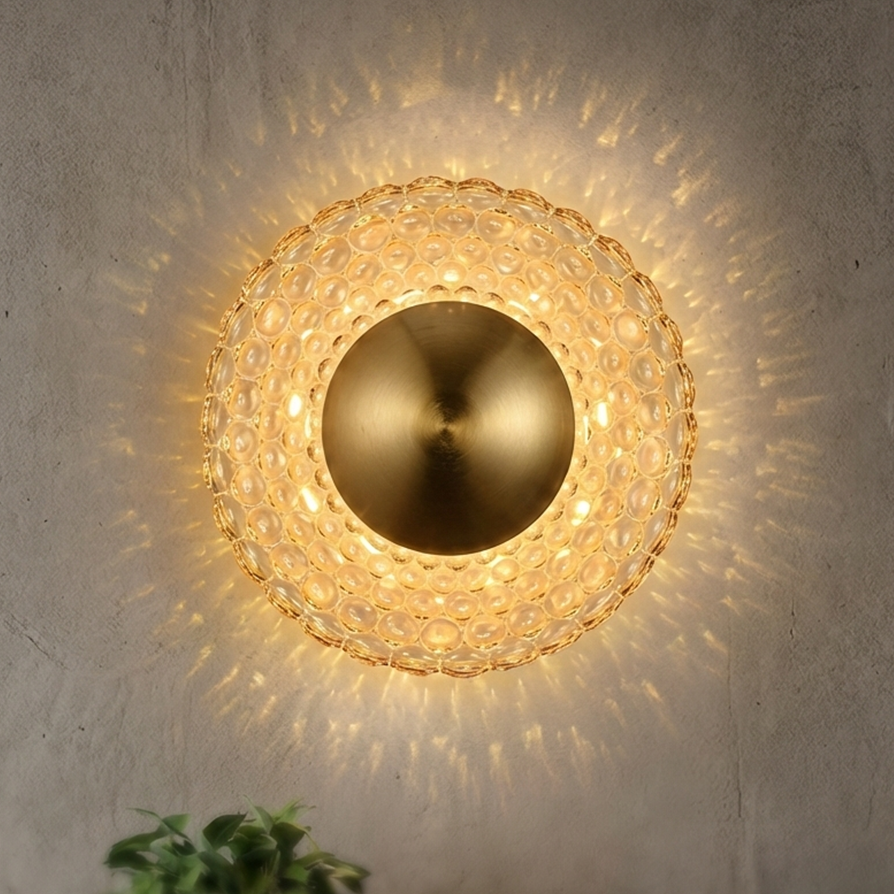 Ruby Wall Lamp